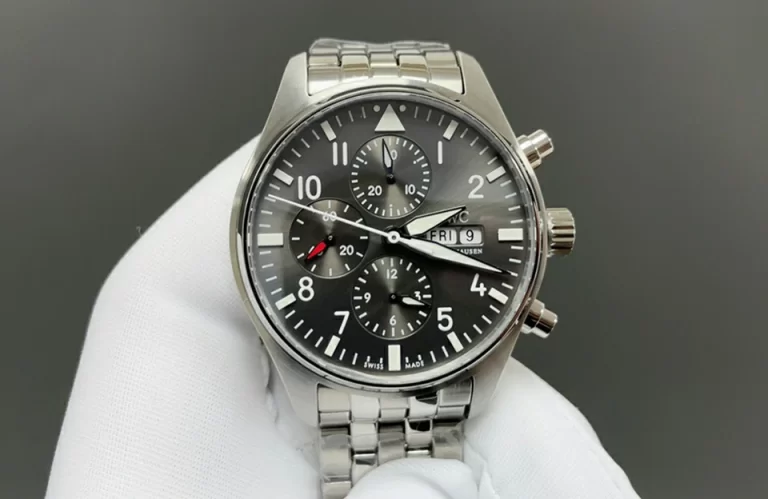 高仿 iwc 飛行員計時碼錶 IW377719 主圖片