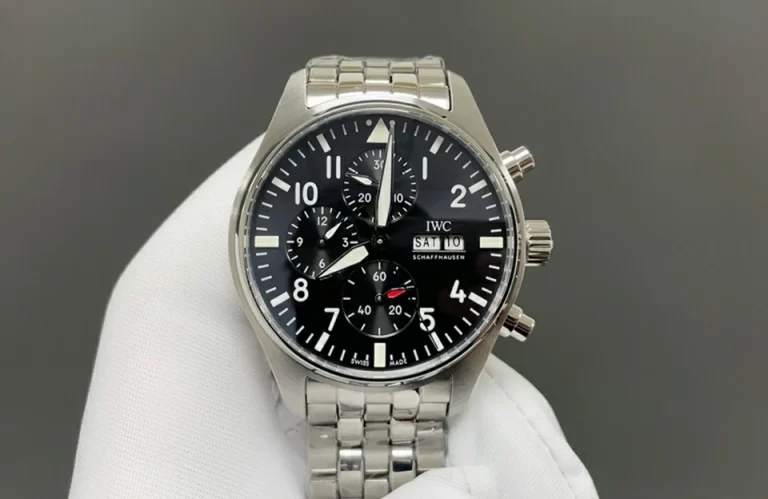 高仿 iwc 入門​​飛行員計時碼錶 IW388113 主圖片