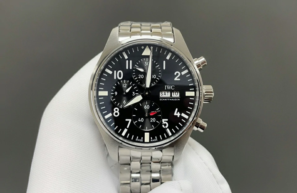 高仿 iwc 入門​​飛行員計時碼錶 IW388113 主圖片