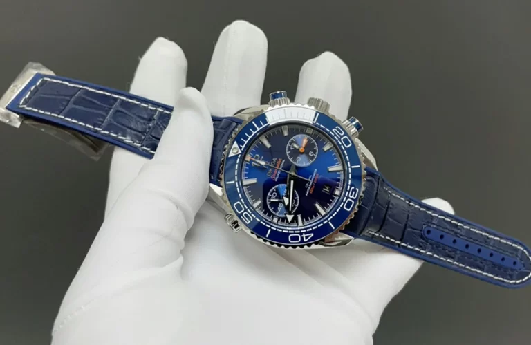 高仿歐米茄​海馬系列​ Planet Ocean 600米 215.33.46.51.03.001 主圖片