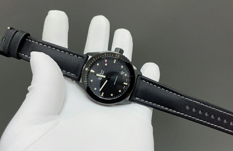 GF廠復刻寶珀五十噚 Fifty Fathoms Bathyscaphe 5000-0130-B52A 主圖片