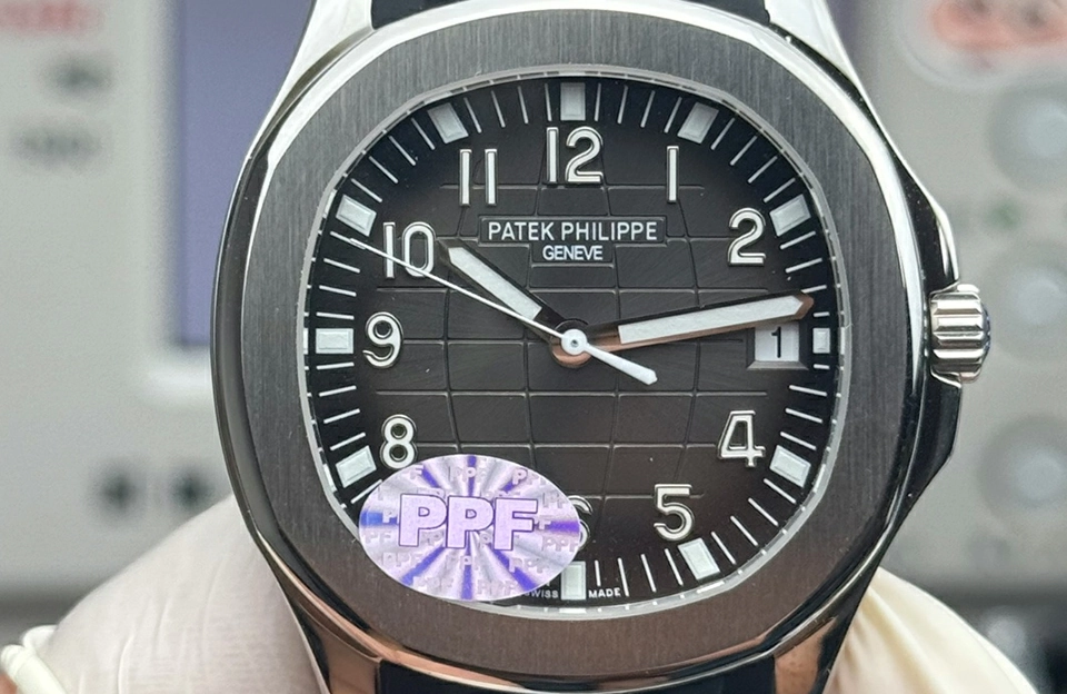 百達翡麗 高 仿 品
